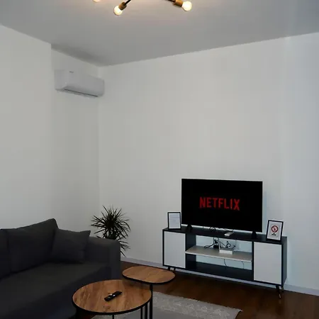 Kamez Apartment