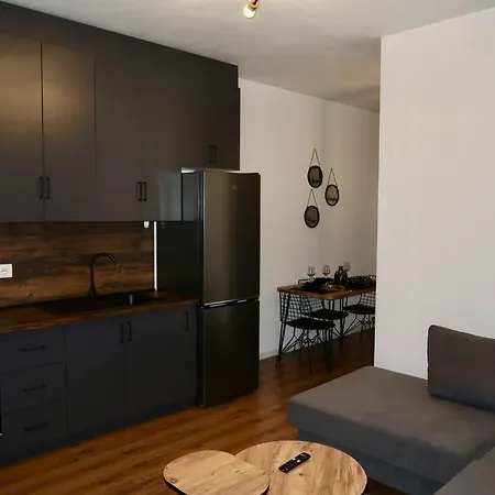 Kamez Apartment Kamez