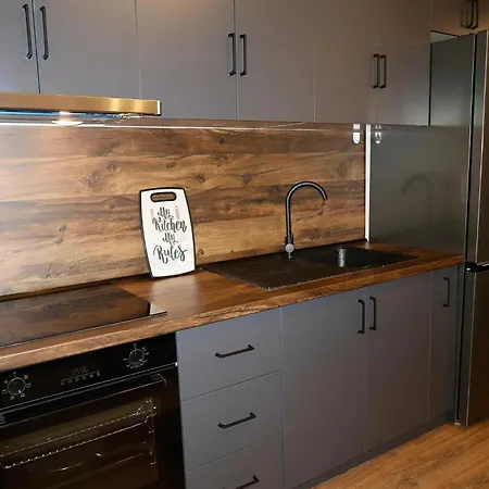 Kamez Apartment